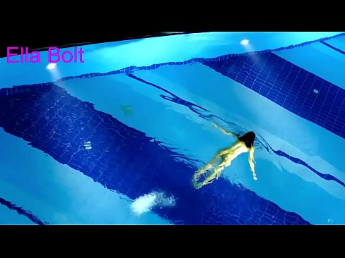 ❤️ నేను చూడటం ఆపలేను, ELLA BOLT రిసార్ట్ పూల్లో నగ్నంగా ఈత కొడుతూ దొరికిన యువ అందగత్తె ❤️ అంగ వీడియో పోర్న్ వద్ద te.redporn-tv.ru ️❤